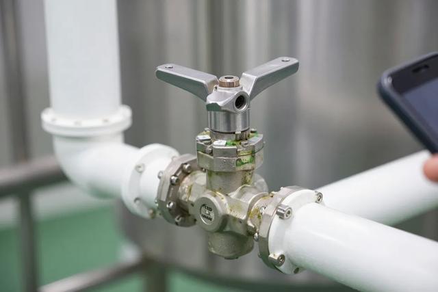 Corroded inlet valve on HX-04